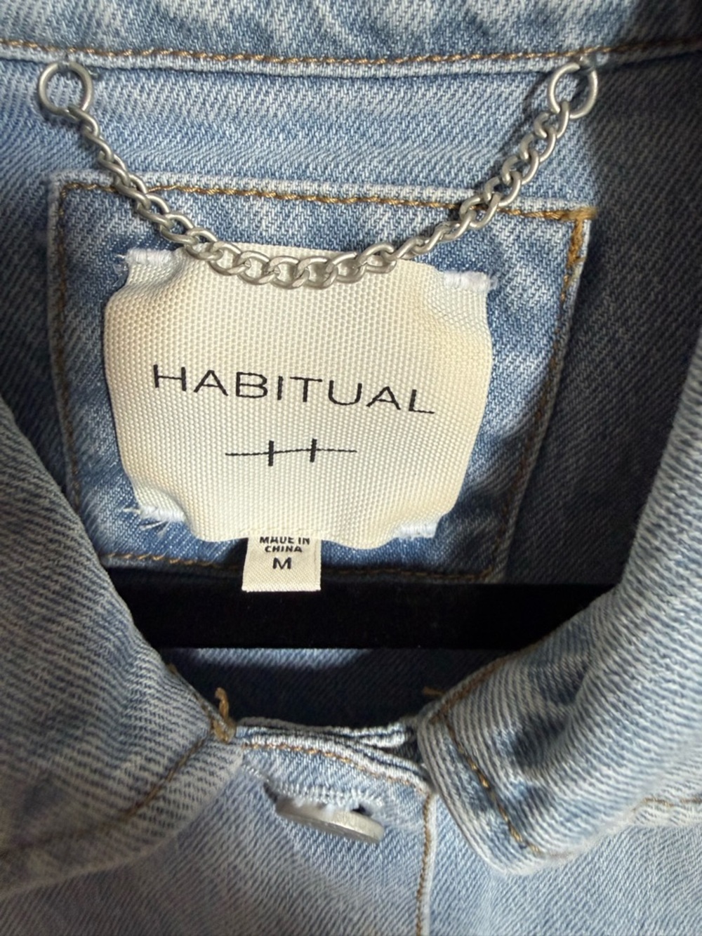 Like new Habitual Light Blue Denim Jacket with pockets and a body fit. Size M. - Picture 2 of 3